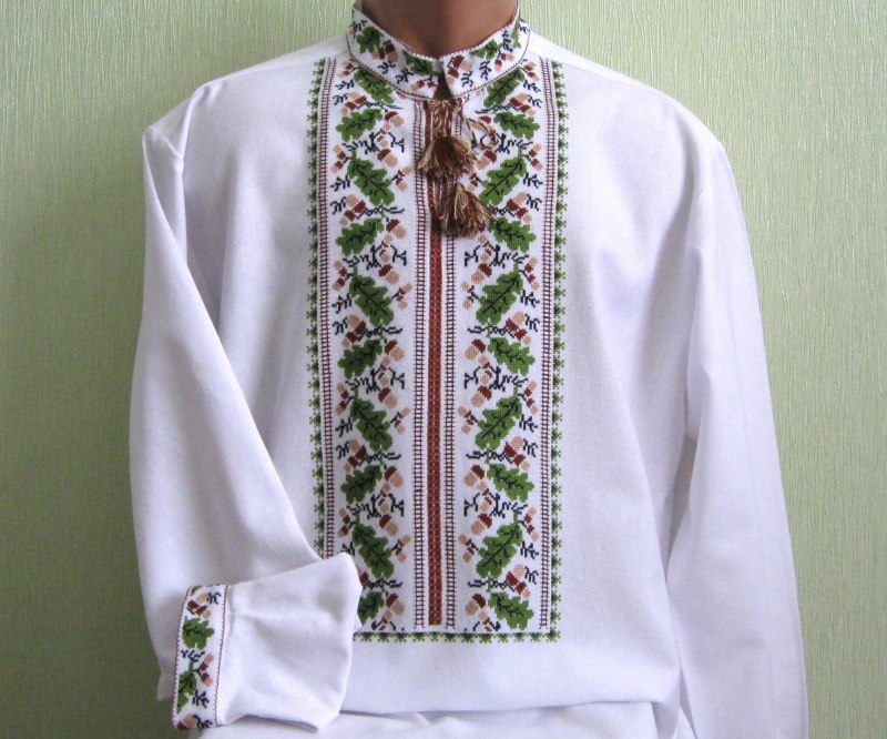 Мужская рубаха с вышивкой