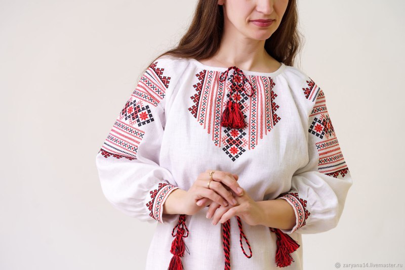Белорусская Национальная вышиванка женская