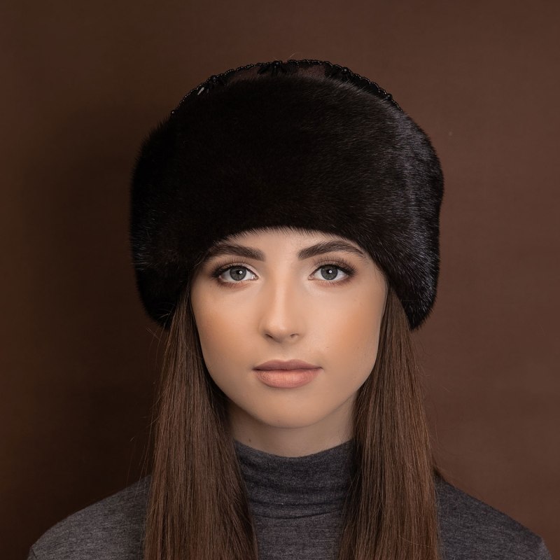 Шапка из соболя женская