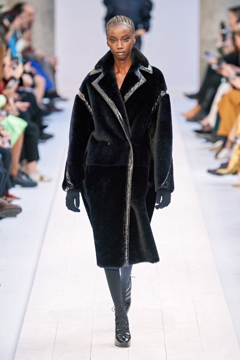Max Mara зима 2021-2022