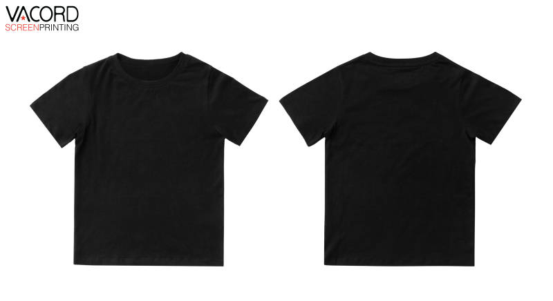 Черная футболка спереди