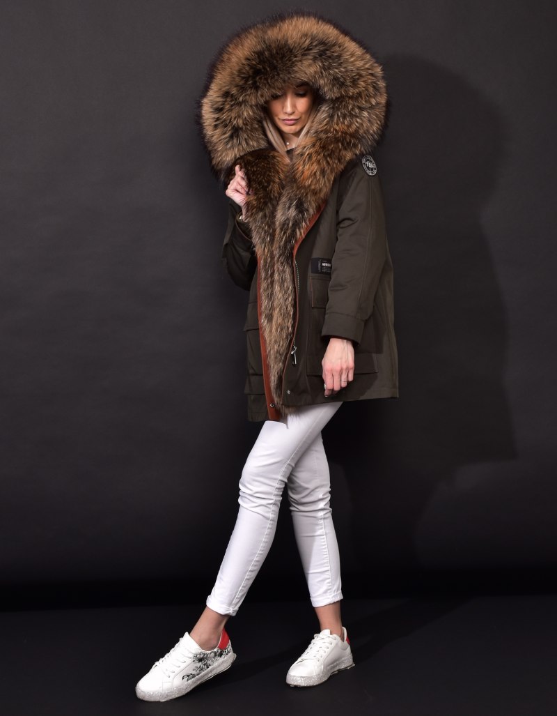 Парка женская зимняя 2022-2023