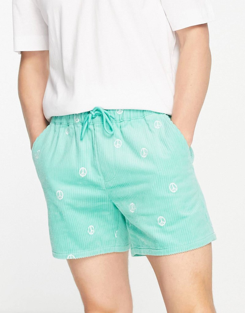 Мятые шорты