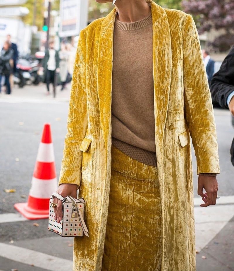 Бархатный костюм Street Style