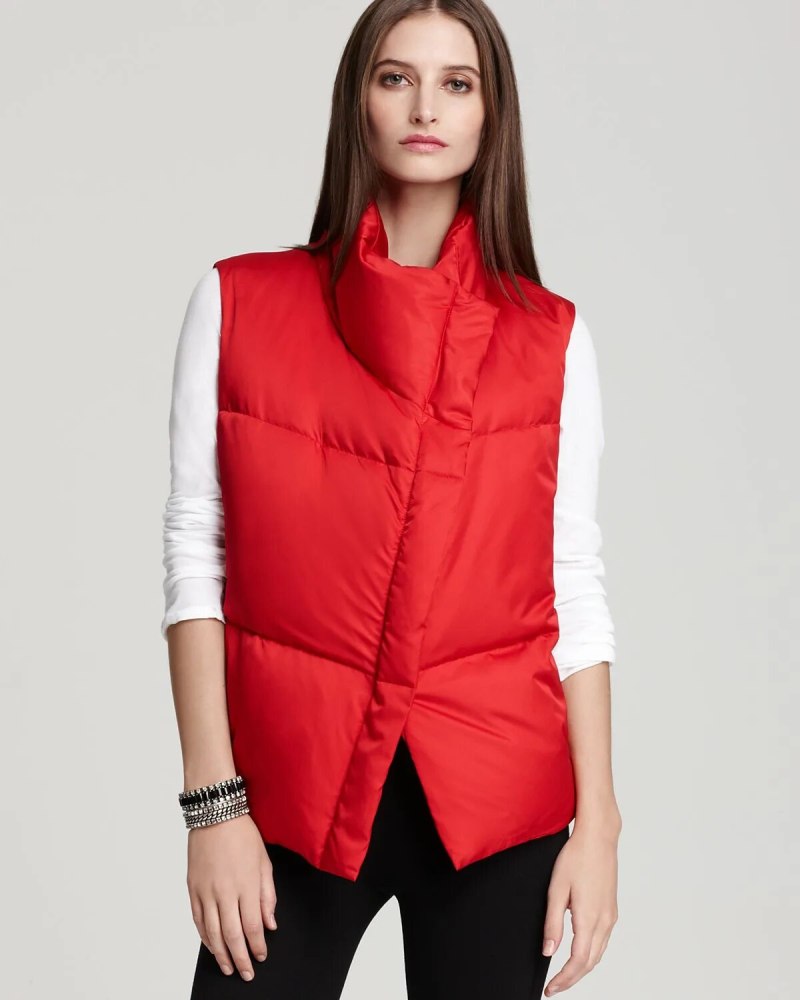 Жилетка короткая женская дутая