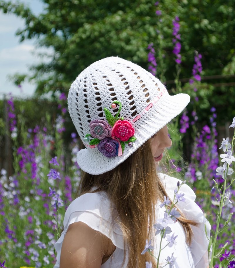 Вязаная летняя шляпка для девочки