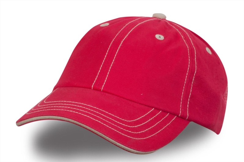 Красная бейсболка женская