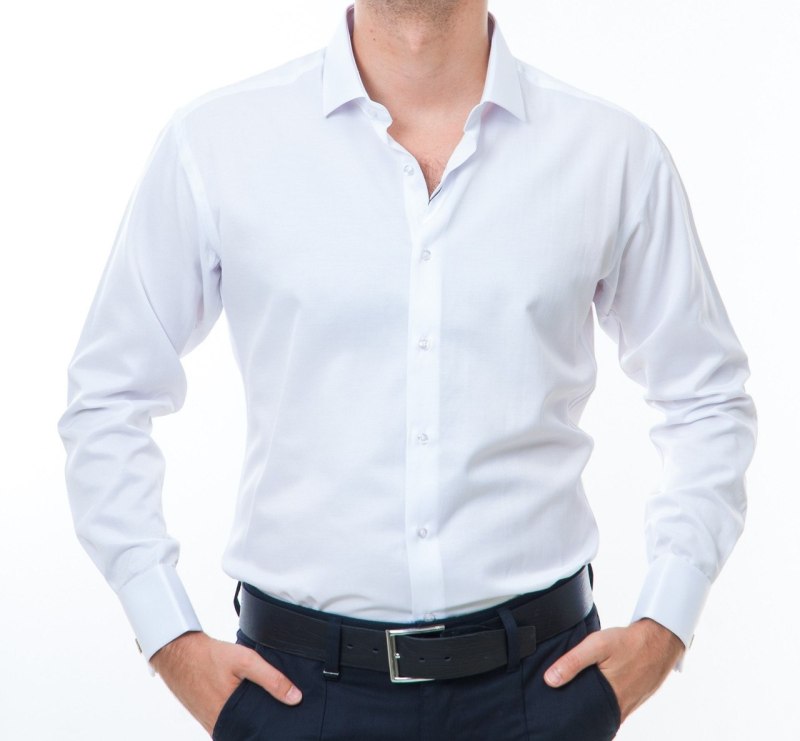 Мужчина в рубашке