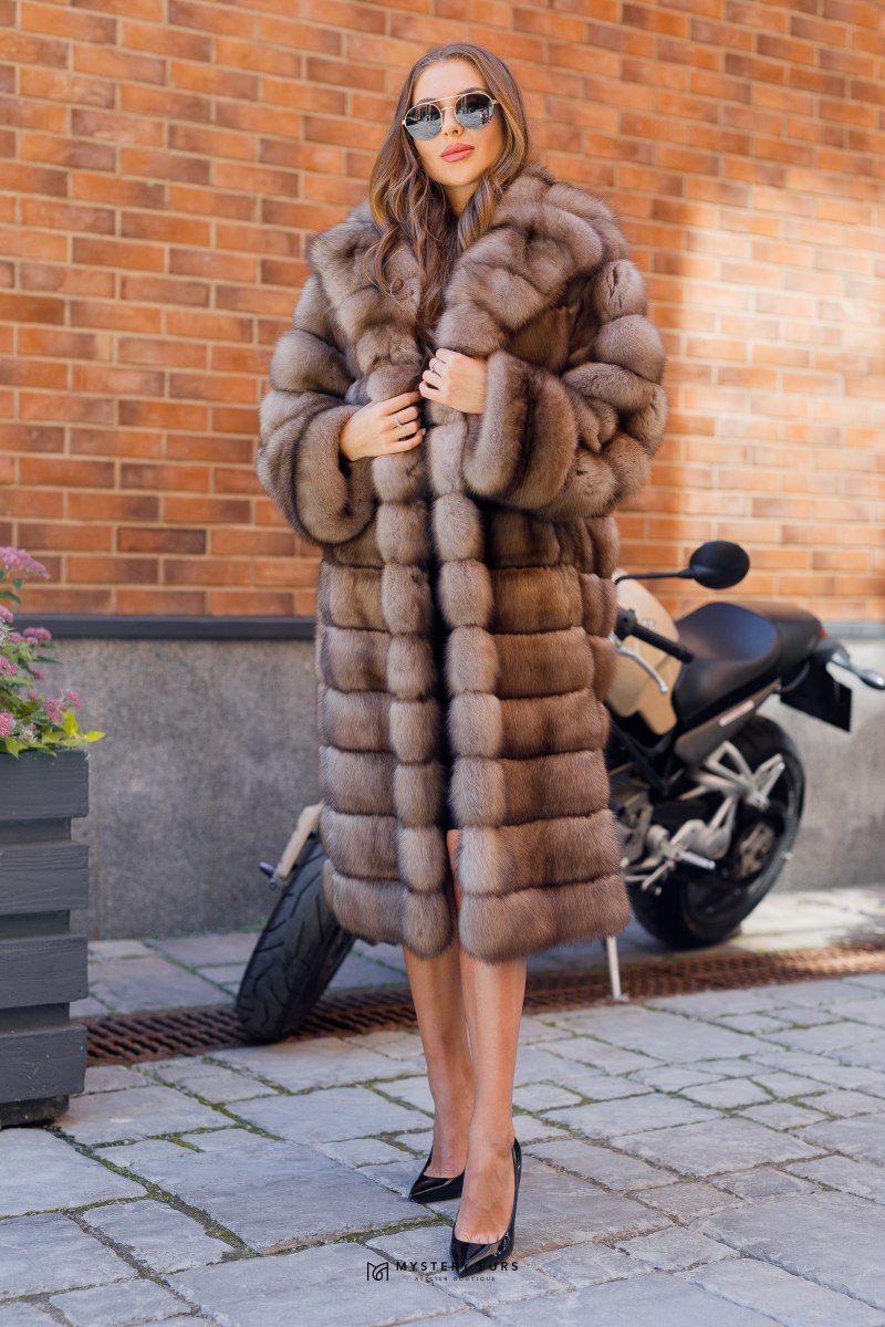 Шикарные шубы из соболя