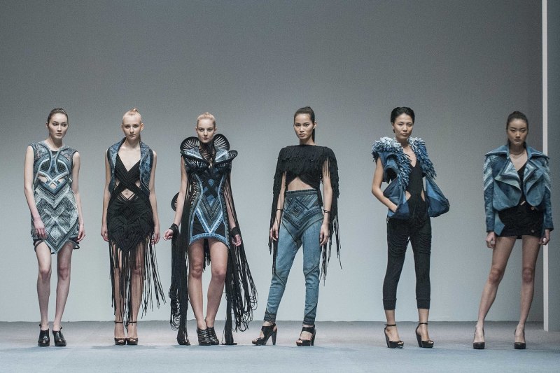 Необычные коллекции одежды