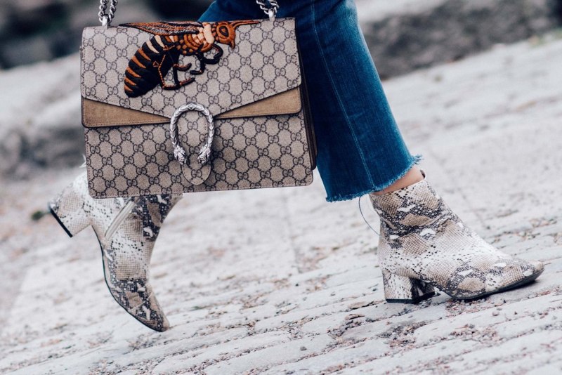 Туфли с анималистичным принтом