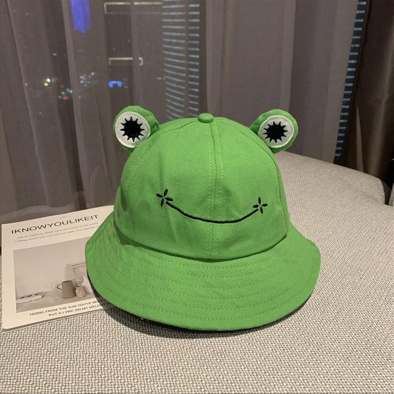 Лягушка в шляпке