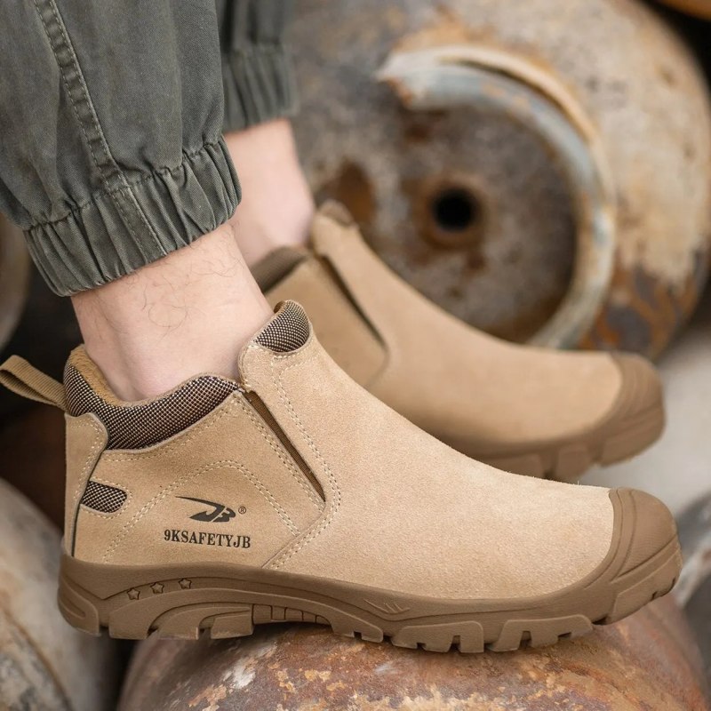 Insulated Shoes