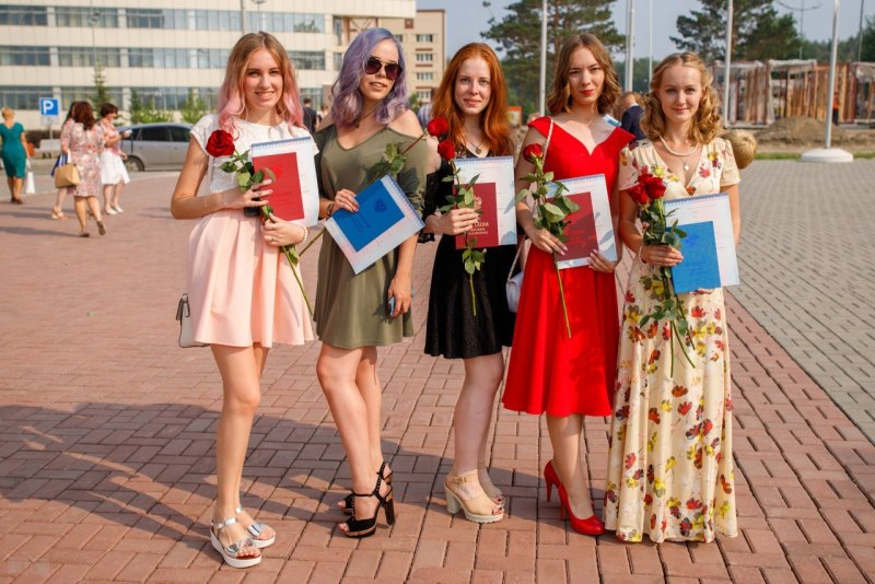 Платья для вручения грамоты