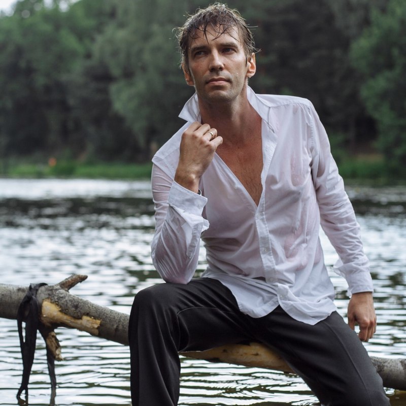 Мужская фотосессия в воде