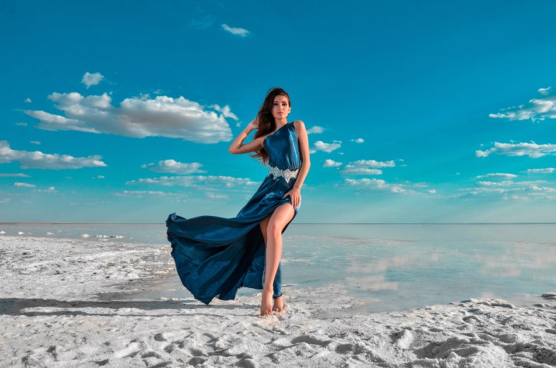 Фотосессия в синем платье