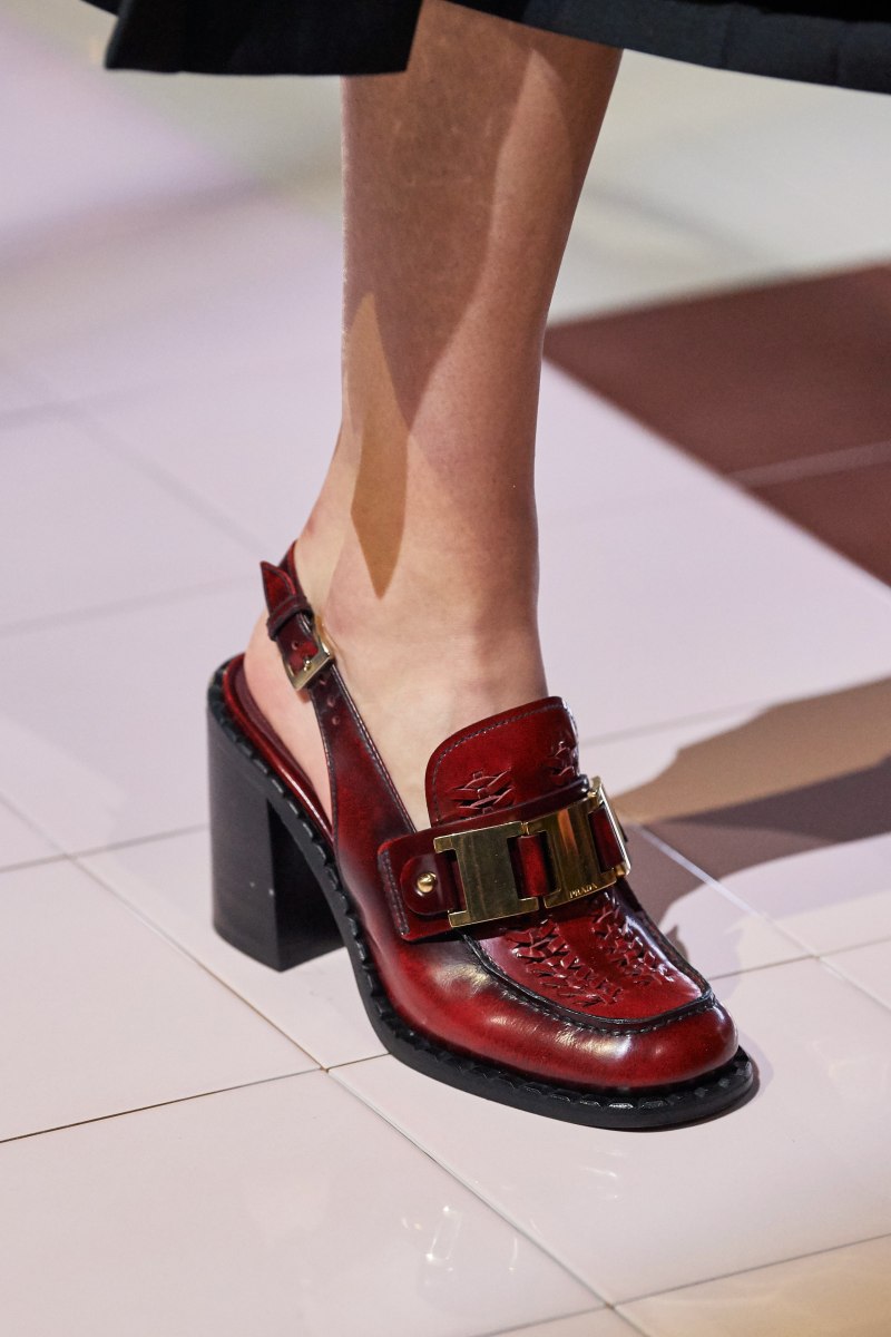Лоферы женские Prada 2020