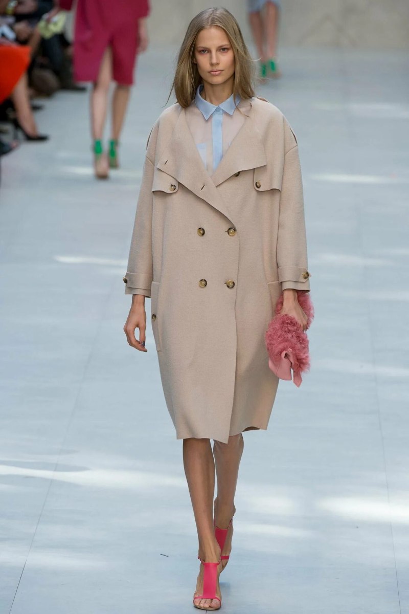 Плащ Burberry 2022