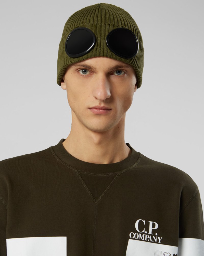 Шапка c.p Company 2022