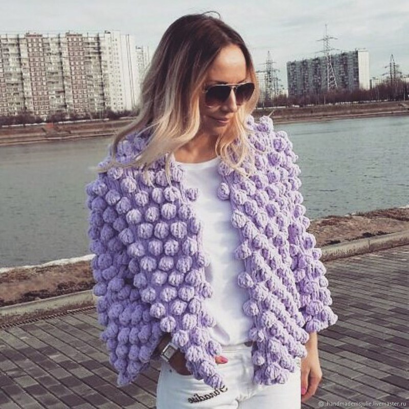 Кардиган Лало шишечки спицами