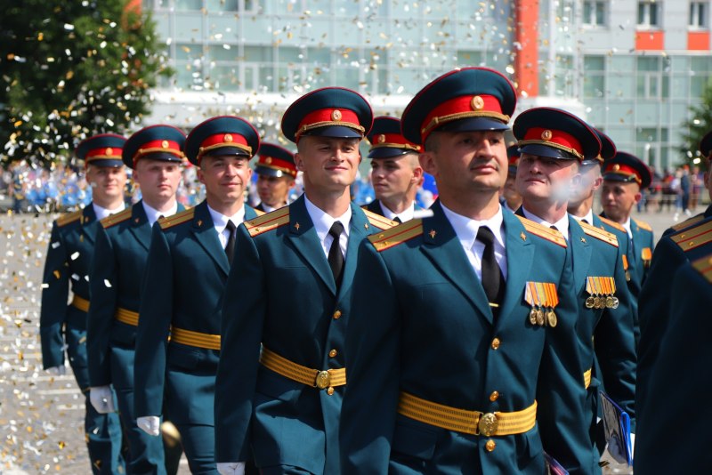 Курсанты АГЗ МЧС выпуск