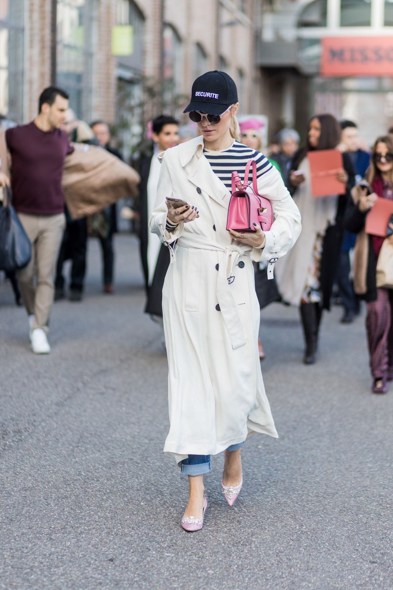 Тренч с бейсболкой Street Style