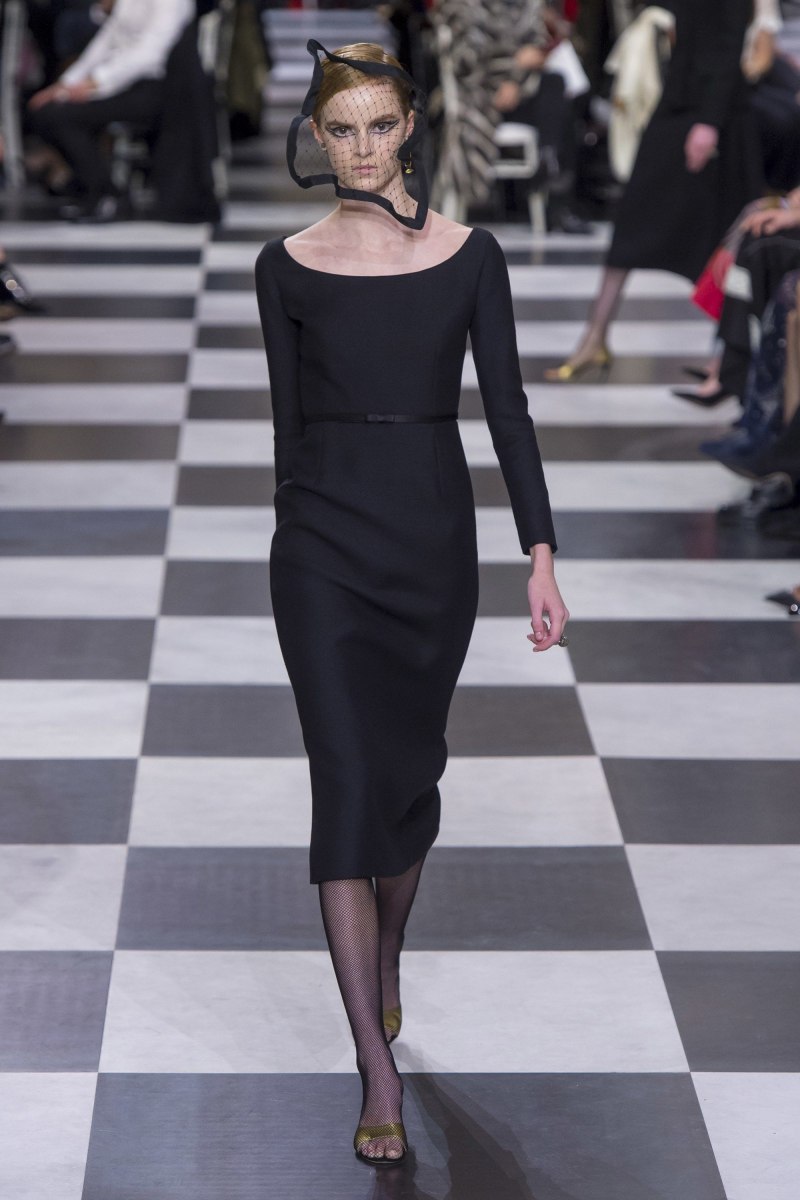 Чёрное платье от Кристиан диор Haute Couture