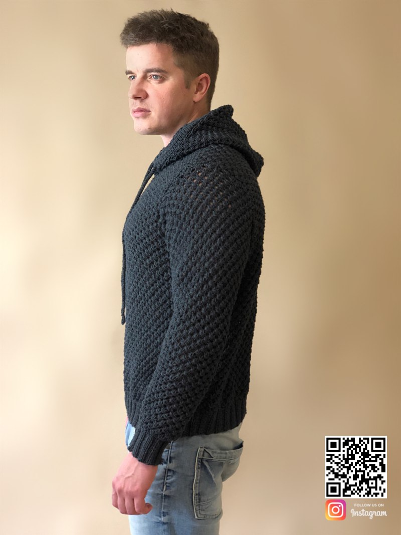 Вязаный свитер с капюшоном мужской