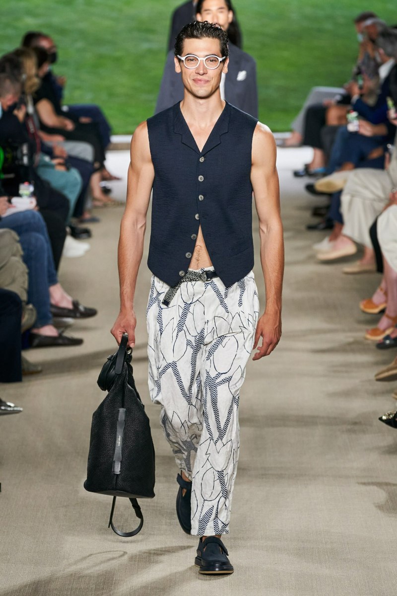Мужская коллекция Giorgio Armani 2022