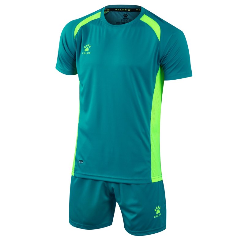Футбольная форма KELME XS Football зеленая