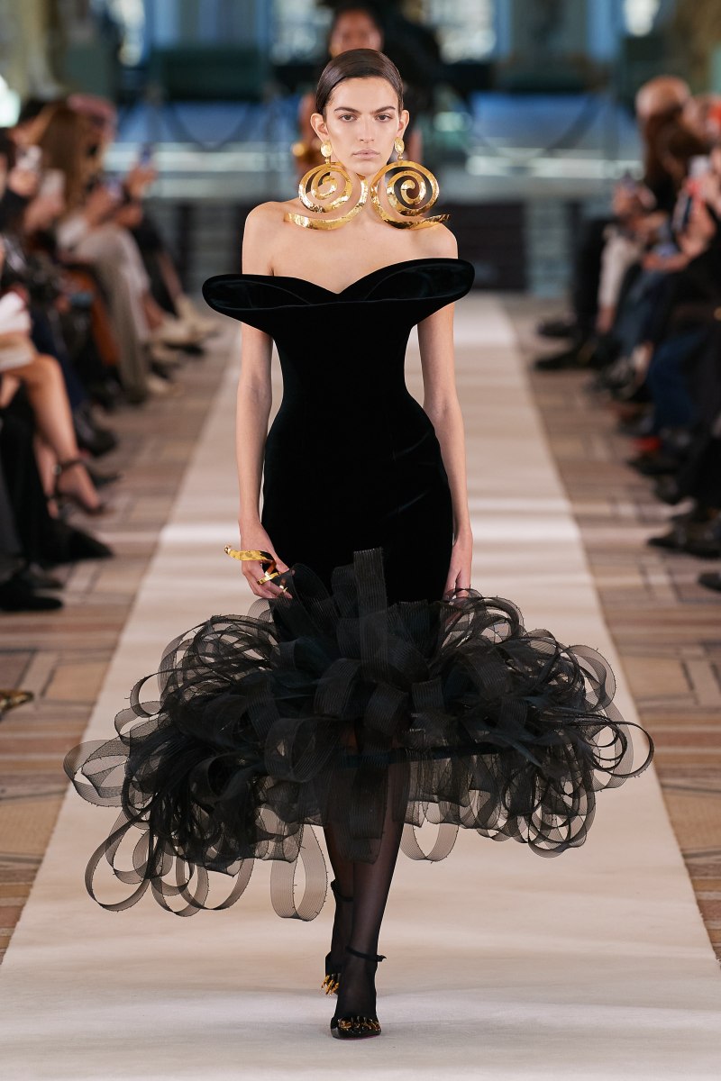 Schiaparelli Haute Couture 2022