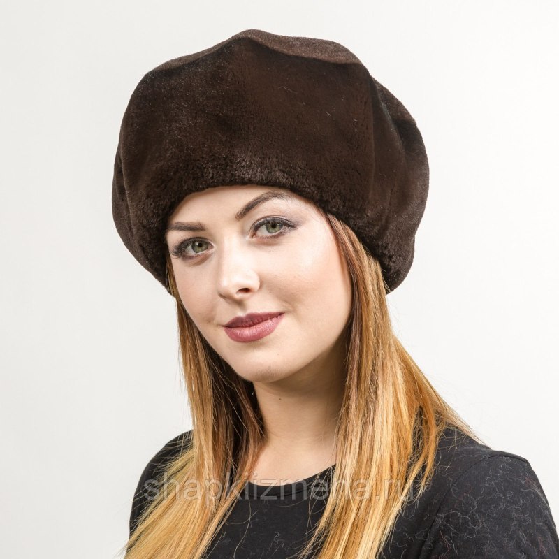 Меховые береты женские