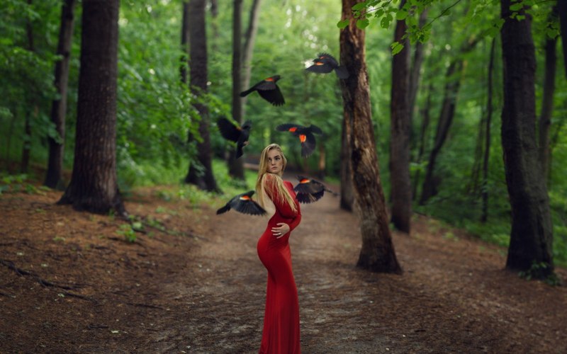 Фотосессия в лесу в платье