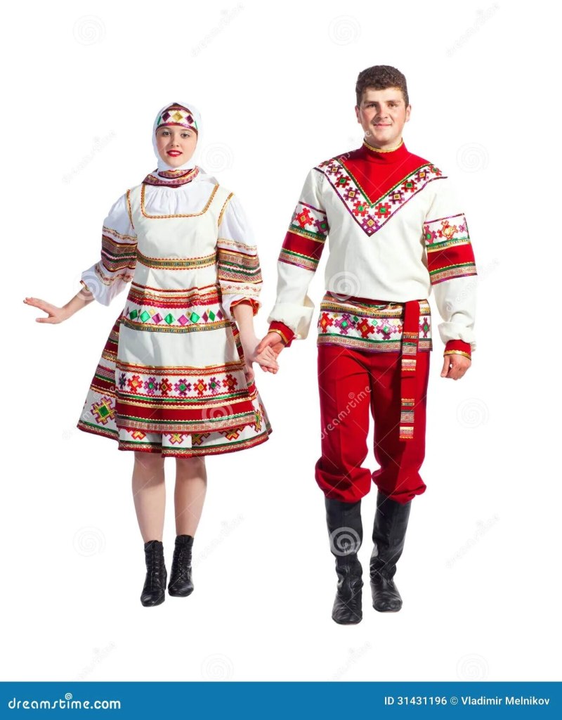 Национальный русский костюм женский и мужской