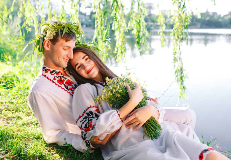 Фотосессия в Славянском стиле летом