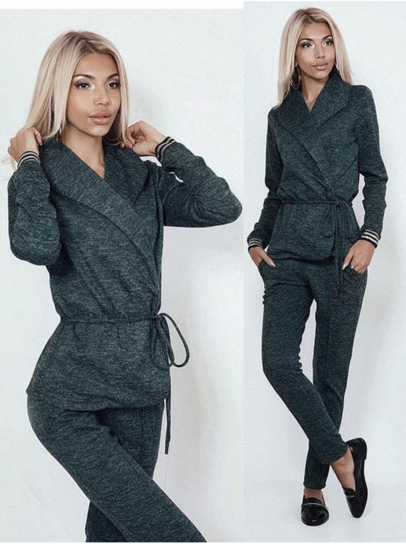 Костюм классический женский теплый