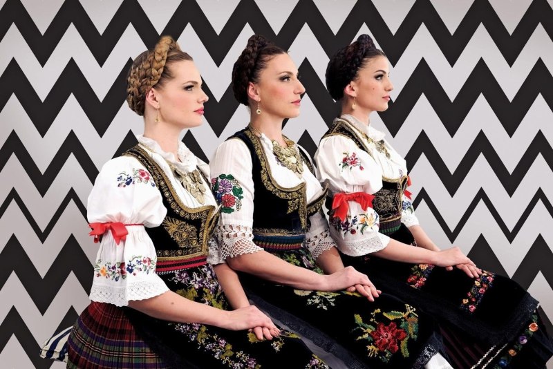 Сербия национальный костюм Сербия женщины