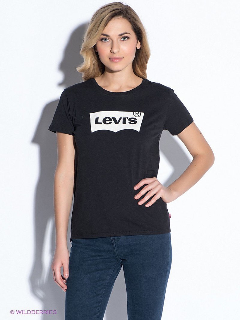 Черная футболка Levis