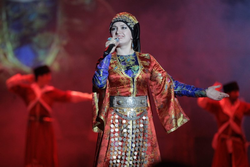 Певица Гюльназ Гаджикурбанова