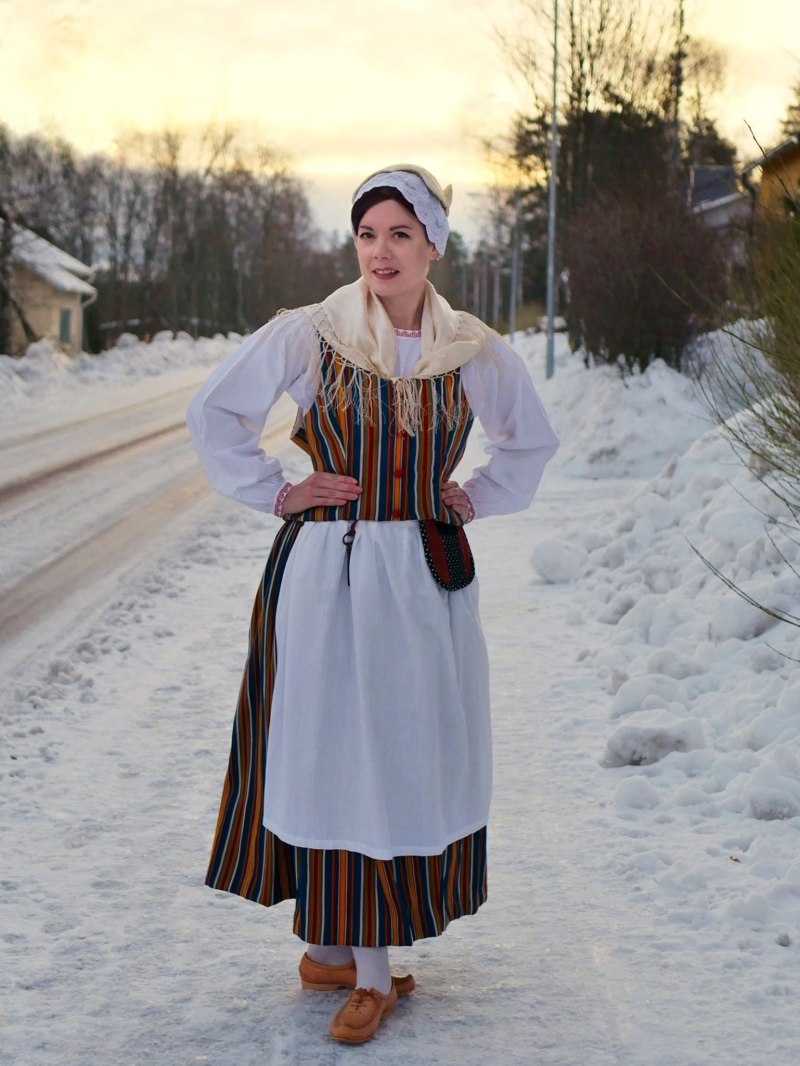 Финский народный костюм