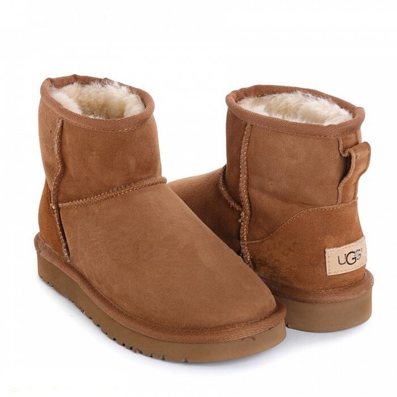 Classic Mini Chestnut UGG
