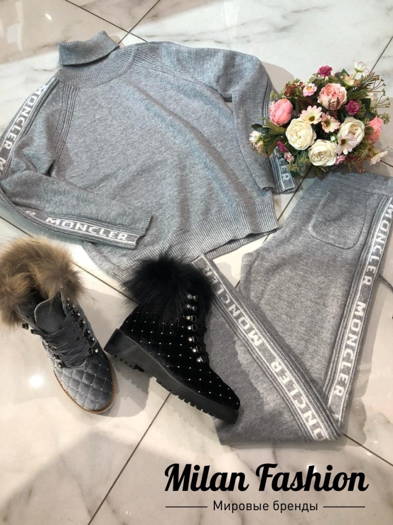 Moncler костюм женский