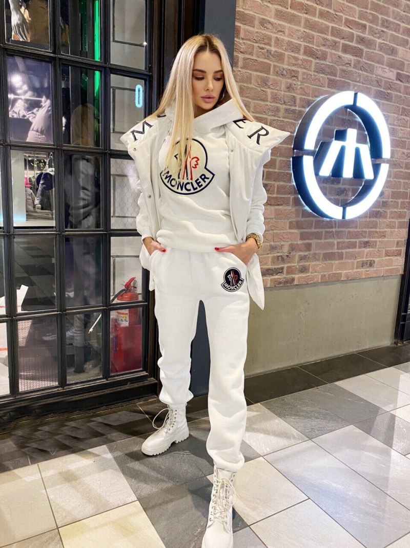 Moncler спортивный костюм женский