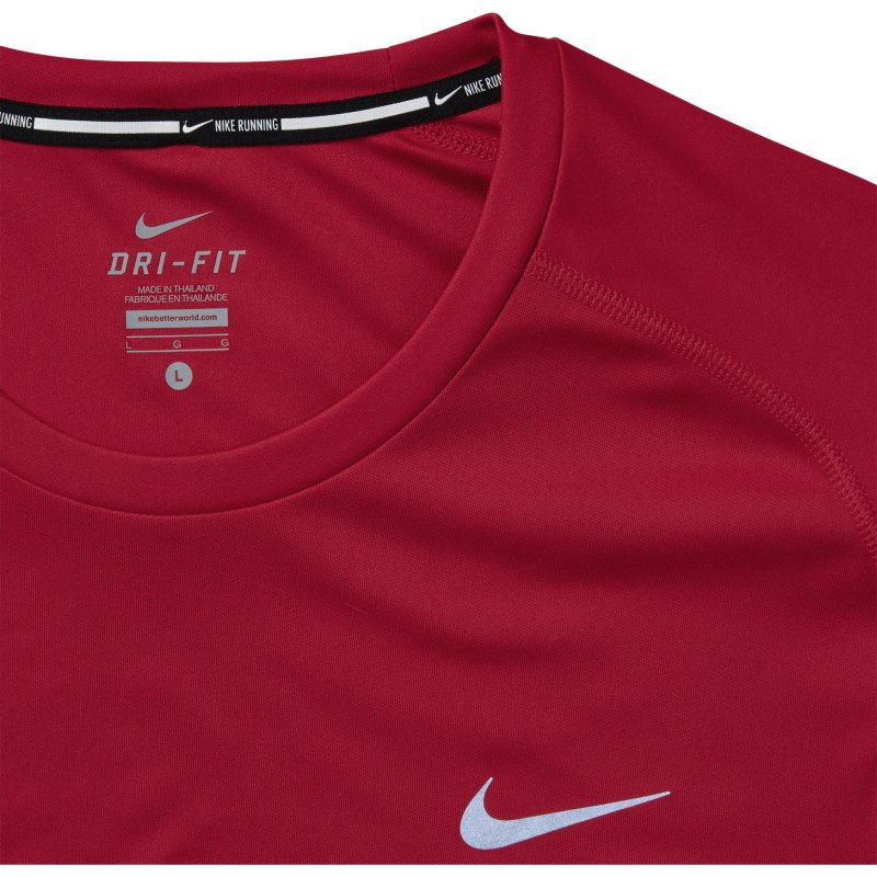 Футболка Nike Dri Fit красная