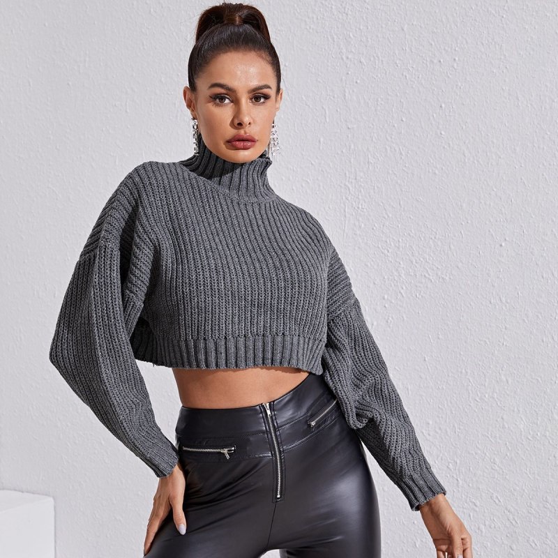 Свитер с широким воротом