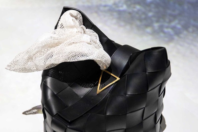 Кольцо Bottega Veneta бисер