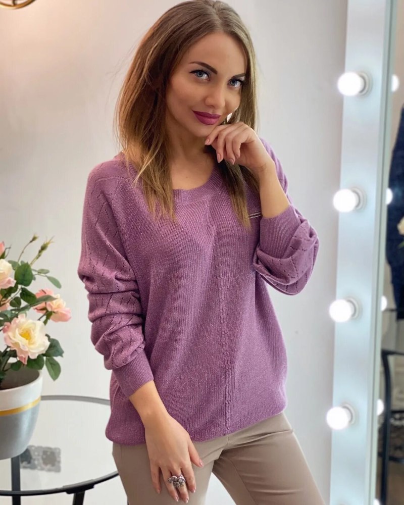 Лавандовый свитер