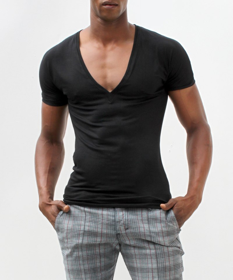 Футболки мужские стильные