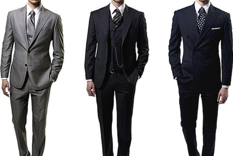 Мужчина в деловом костюме