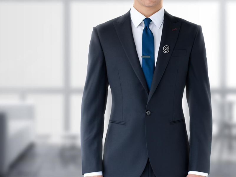 Человек в пиджаке игрушка